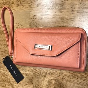 Lovely Tahari Coral Wallet / NO TAGS